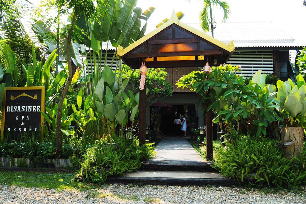 Risasinee Spa & Resort Nan Exterior foto